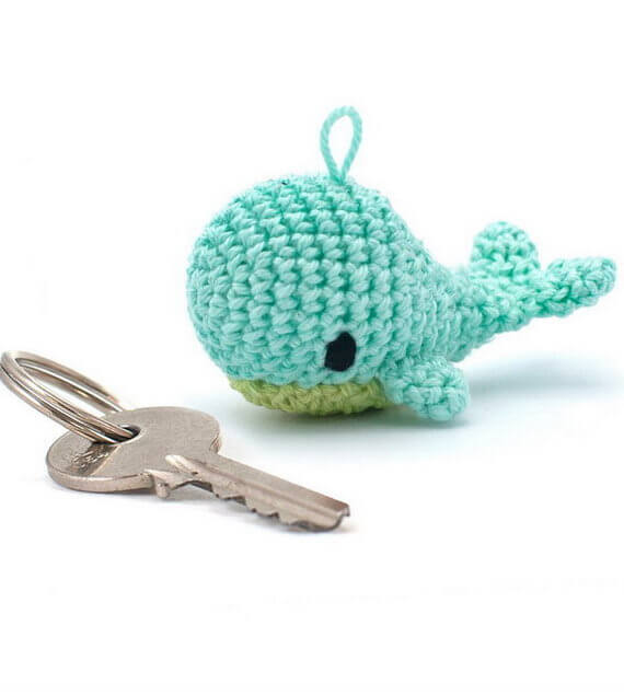 Mini Whale Keychain Amigurumi