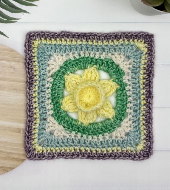 Daffodil Flower Granny Square