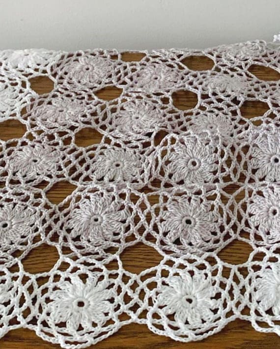 Daisy Lace