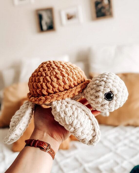 Fred The Sea Turtle Amigurumi Free Crochet Pattern and Video