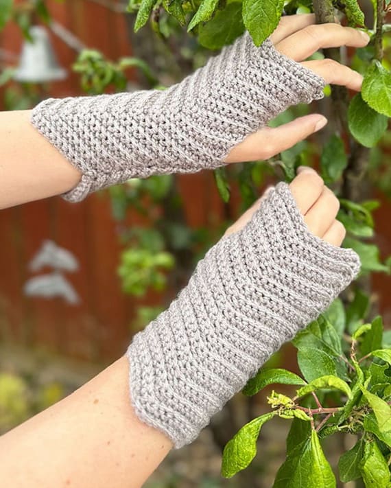 Healing Hands Chevron Mitts