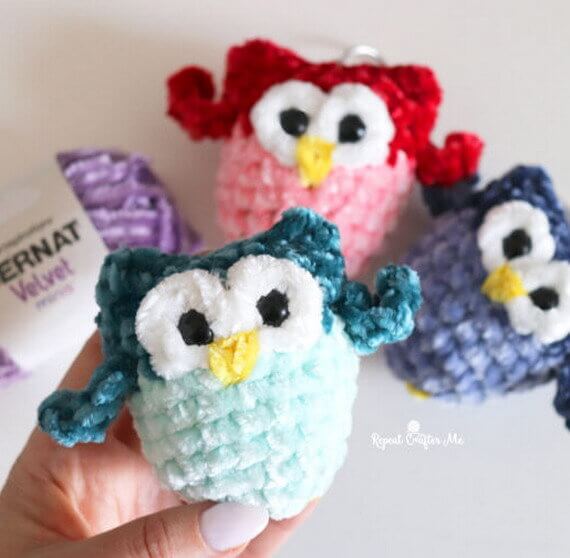 Mini Owl Keychains Free Crochet Pattern and Video Tutorial