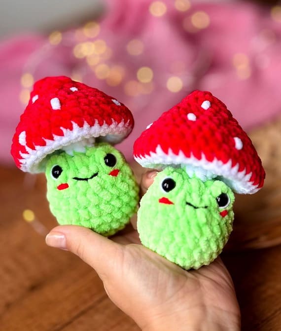 Mushroom Frog Amigurumi Crochet Pattern