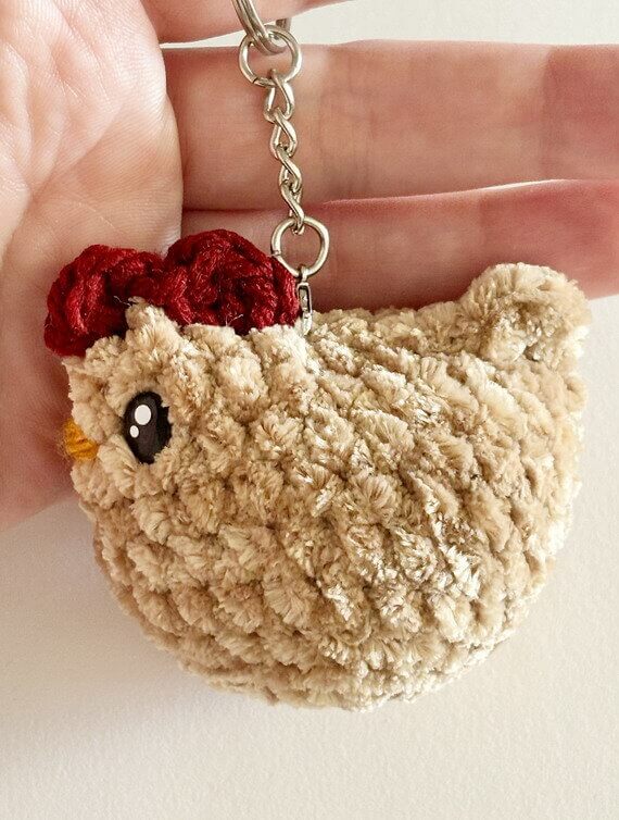 No Sew Mini Chicken Keyring Free Crochet Pattern