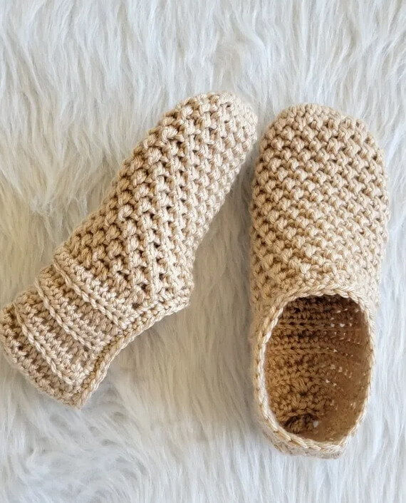 Sandra Slippers Free Crochet Pattern