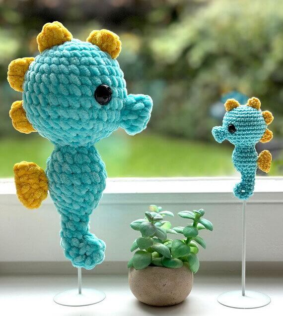 Sandy the Seahorse Amigurumi
