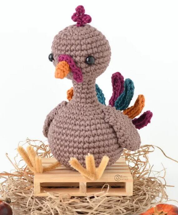 Stewie the Turkey Amigurumi Free Crochet Pattern