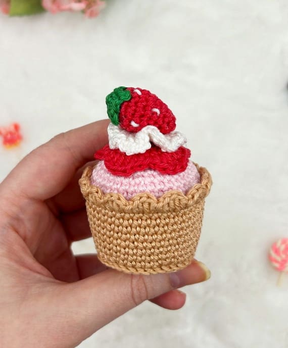Strawberry Cupcake Crochet Pattern