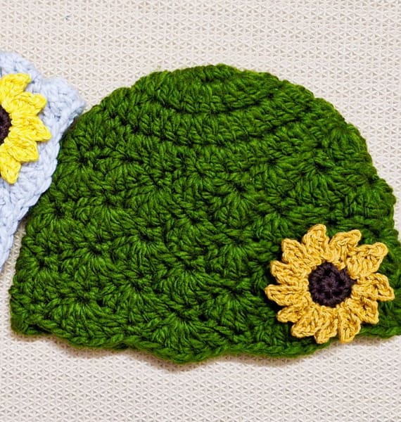 Super Easy Beanie Hat Crochet Pattern