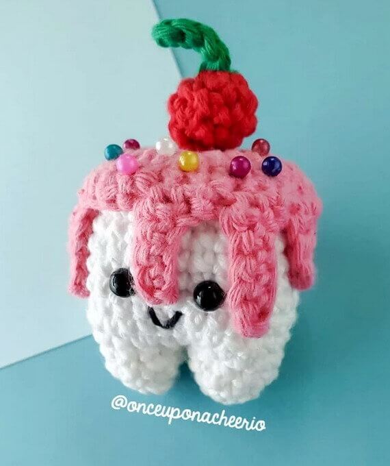 Tooth and Sweet Tooth Pin Cushion Free Crochet Pattern