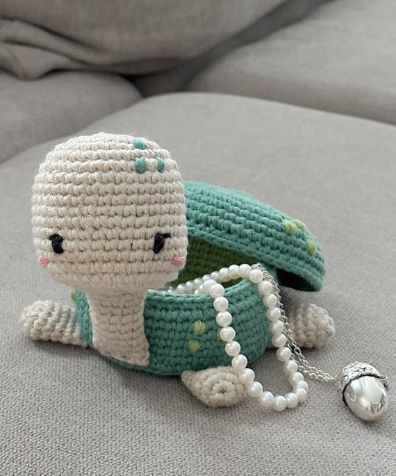 Turtle Jewelry Box Free Crochet Pattern