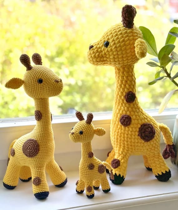Giraffe Amigurumi Free Crochet Pattern and Video Tutorial