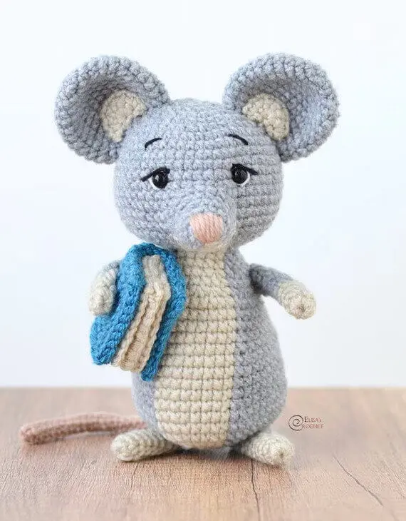 Library Mouse Amigurumi Free Crochet Pattern