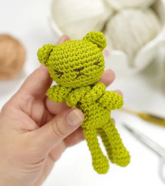 Small Grumpy Cat Amigurumi Free Crochet Pattern
